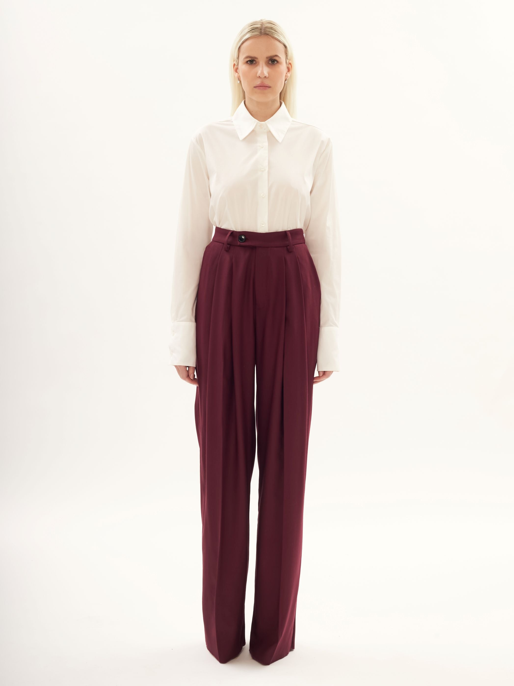 Wide-leg Tailored Pants in Bordeaux